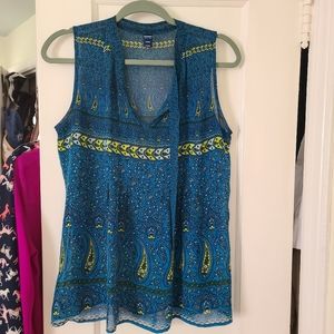 Old navy paisley blue sleeveless blouse